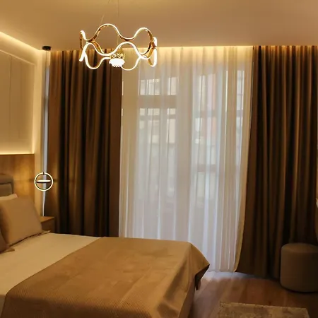 Appartement Golden Space 2 *