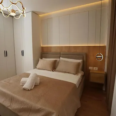 Golden Space 2